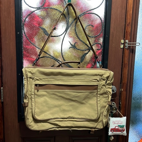 Eddie Bauer Ford Kansas leather suit garment wardrobe hanging carrier travel